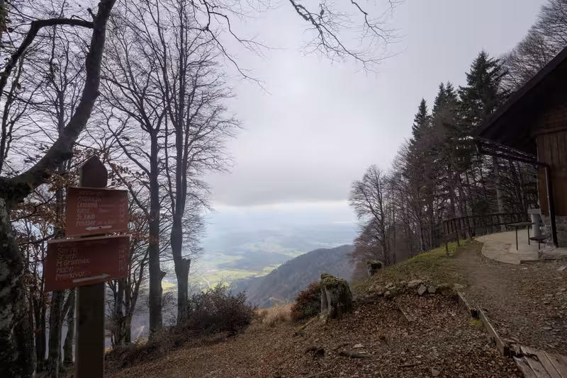 Zavetišče v Hudičevem borštu.